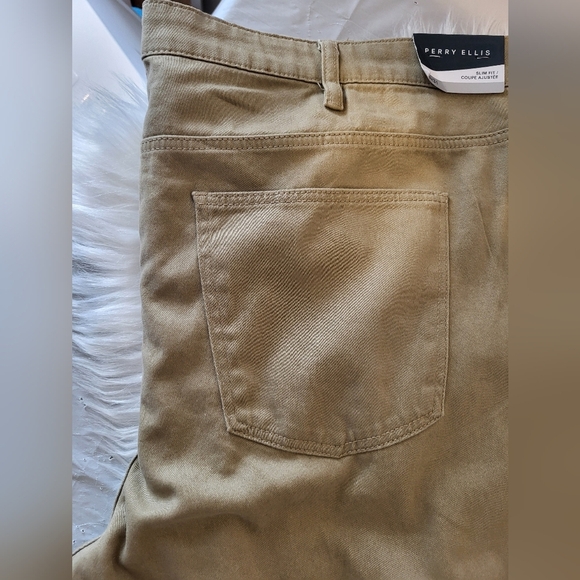 NEW- Perry Ellis Men's Tan Chinos, Size 40 X 31 - Picture 6 of 6